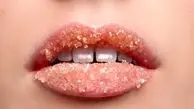 راز لب‌های نرم و بدون ترک؛ ۷ اسکراب خانگی ساده و مؤثر برای لایه‌برداری لب