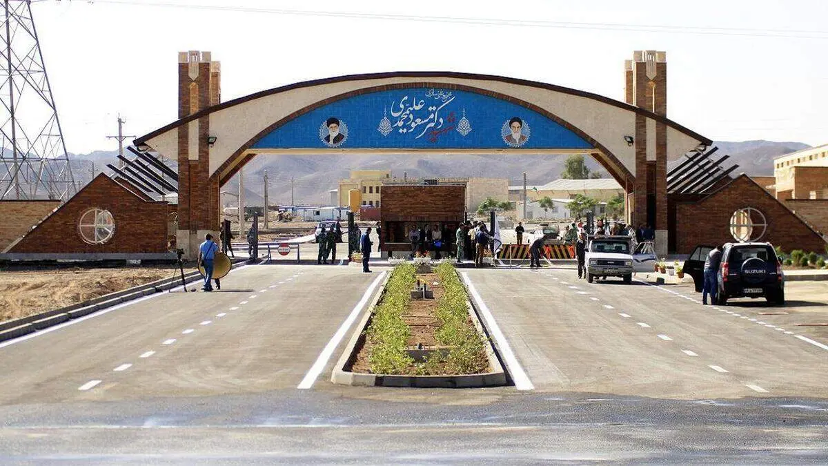 یک رسانه آمریکایی ادعای ترامپ را رد کرد: فقط یکی از تاسیسات هسته‌ای ایران آسیب دیده است