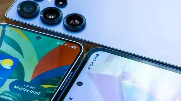  قیمت انواع موبایل امروز سه‌شنبه ۲۱ بهمن ۱۴۰۴ + جدول کامل (از آیفون ۱۷ تا شیائومی)