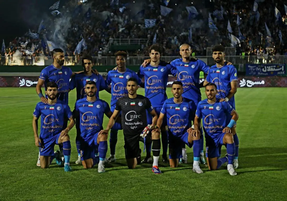حضور نکونام در دربی امشب با لباس شانسش + عکس