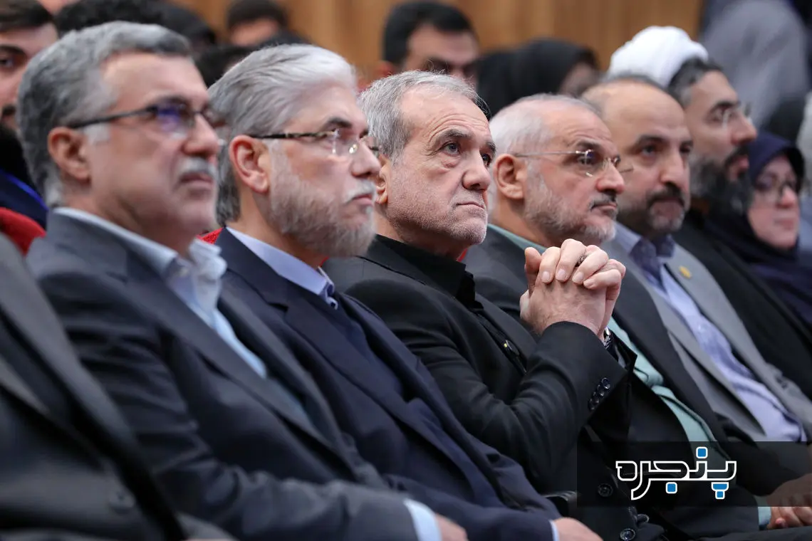 مراسم روز دانشجو در دانشگاه شریف با حضور مسعود پزشکیان