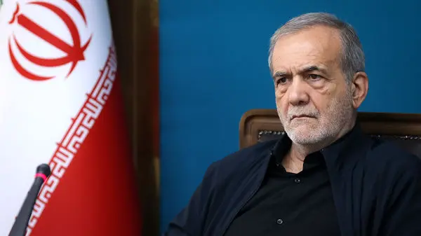 دو راهی دشوار پزشکیان؛ فیلترینگ می‌ماند یا نه؟