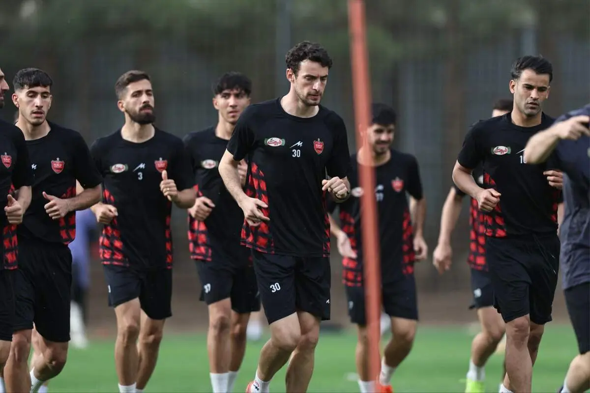 سپاهان قلب دفاع پرسپولیس را هدف گرفت: ستاره گرجی در اصفهان