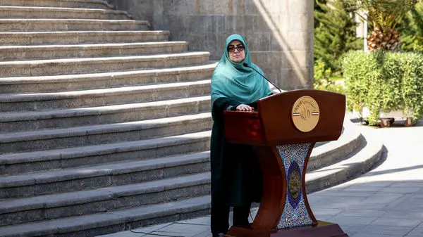 سخنگوی دولت: با تمام توان تلاش می‌کنیم جنگ را از ایران دور کنیم
