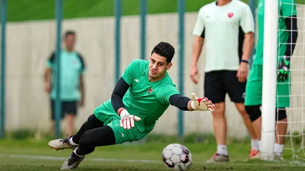 شرط سنگین ستاره کامرونی برای پوشیدن پیراهن پرسپولیس