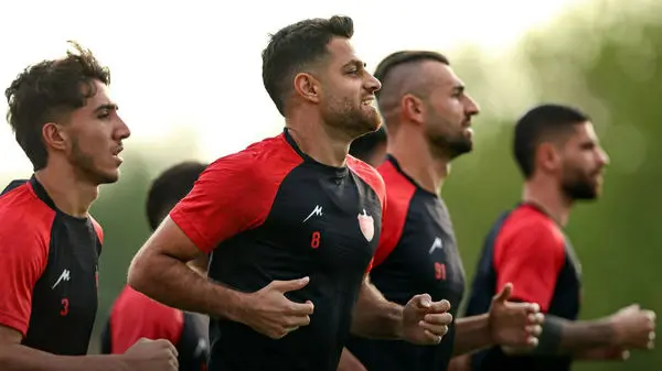 کشمکش در پرسپولیس: هاشمیان این چهارنفر را نمی‌خواهد!