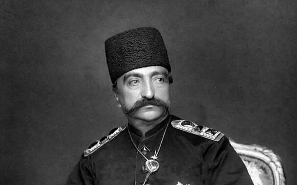 تصویر عجیب ناصرالدین شاه در حرمسرایش