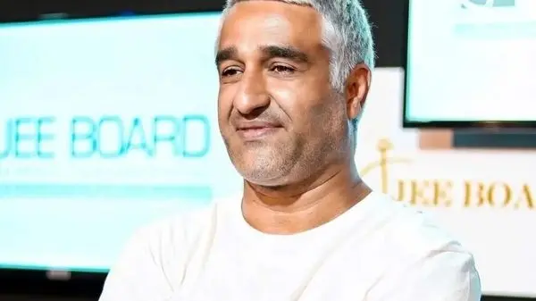 مایلی‌کهن به‌دفاع از پژمان جمشیدی برخاست