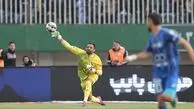یک پرسپولیسی در دربی پیراهن آدان را گرفت!