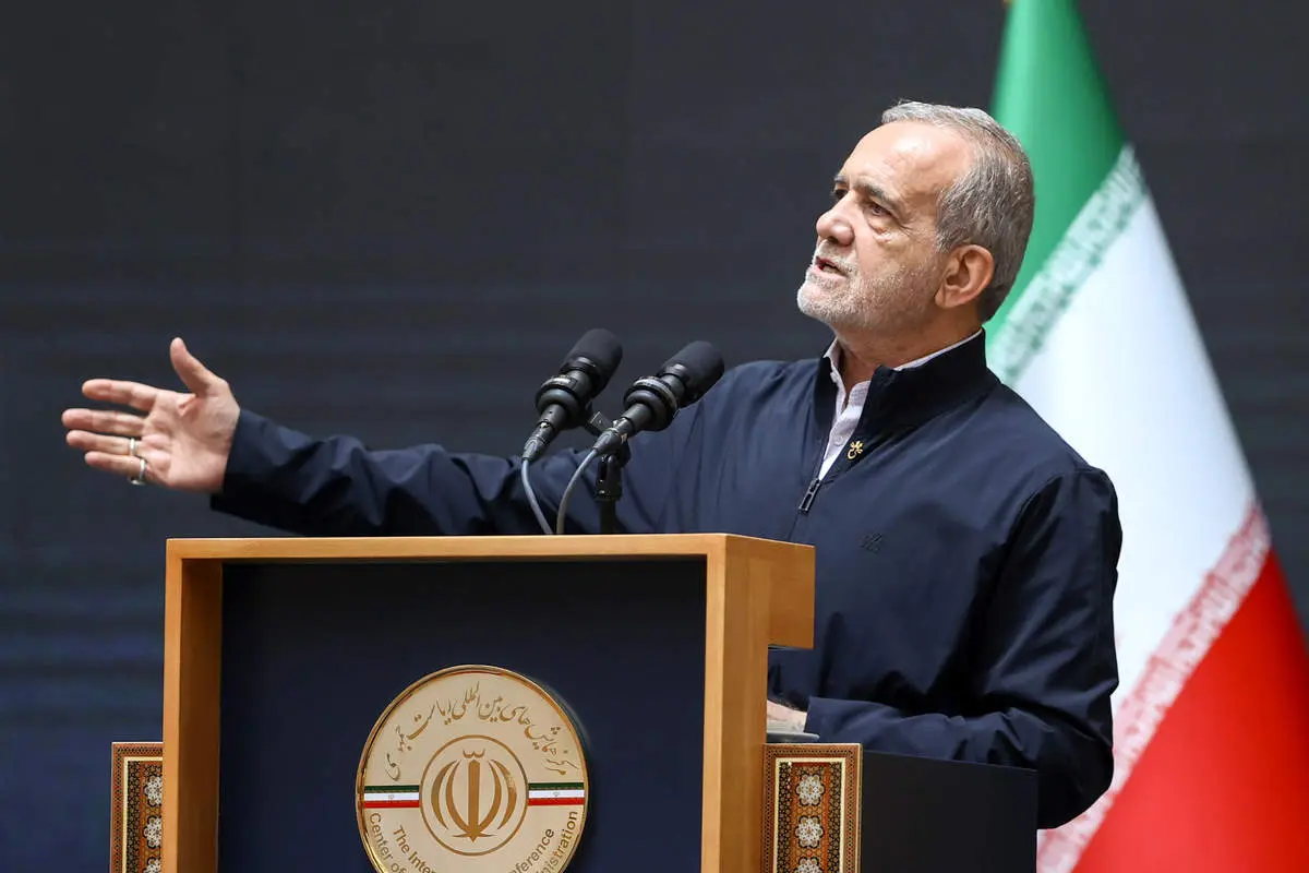 پزشکیان: مشکل امروز ما در سیاستها یا برنامهها نیست؛ بلکه در شیوه نگاه و عملکرد ماست