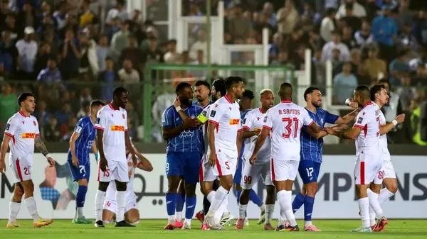 خلاصه بازی: استقلال ۰ - ۱ المحرق