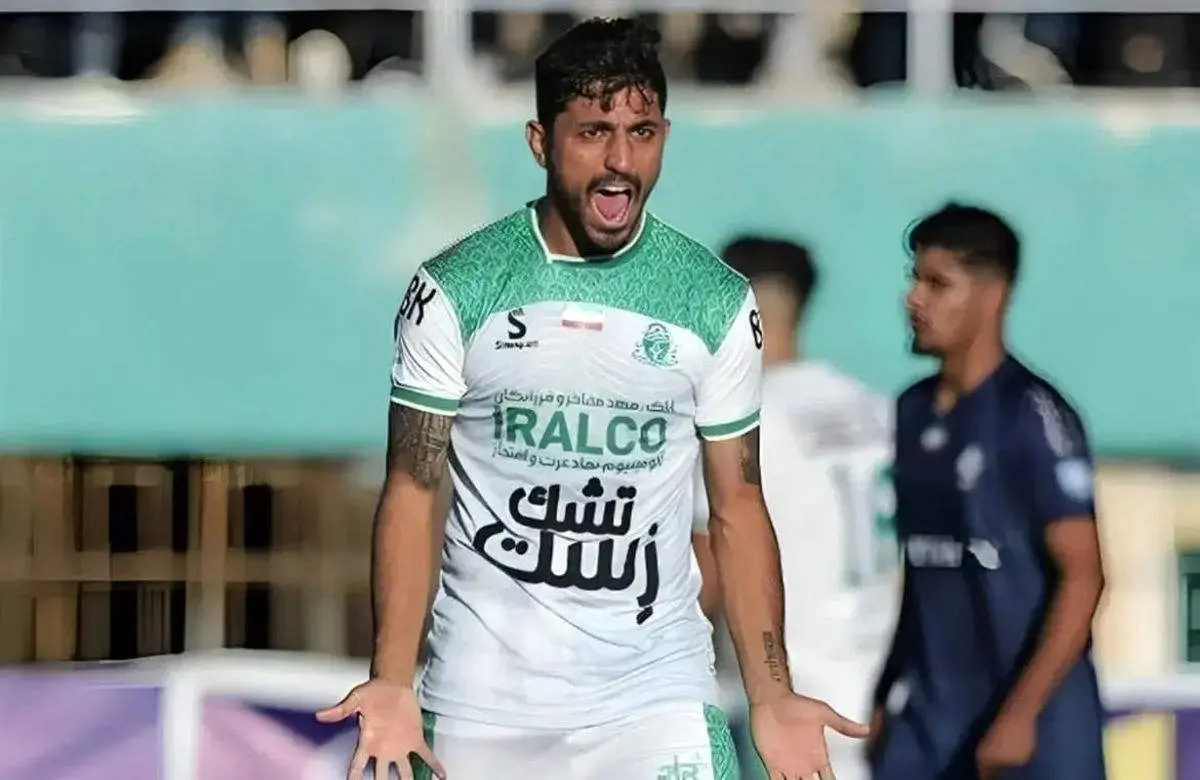 لو رفتن خرید پرسپولیس که از روی سکوها آمد!+عکس