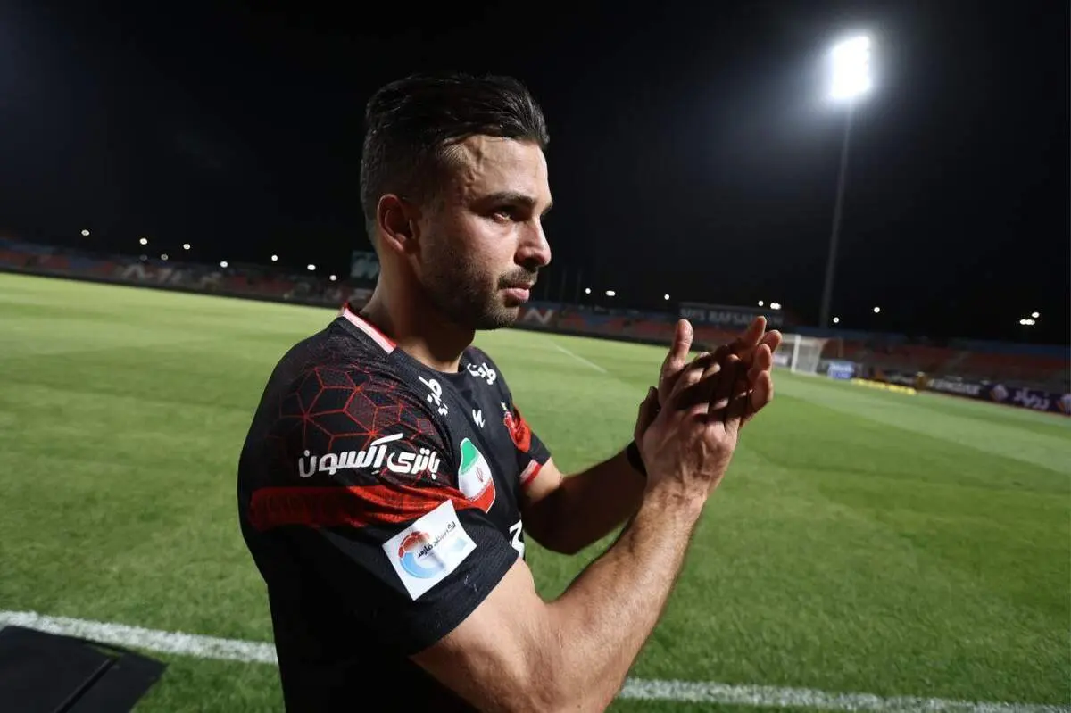 هافبک باتجربه از ترکیب تیم پرسپولیس خارج شد| هاشمیان او را نمی‌خواهد