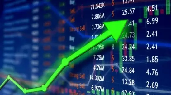 شاخص بورس امروز چهارشنبه ۱۷ دی ۱۴۰۴ به شدت اوج گرفت/ رشد ۷۲ هزار واحدی