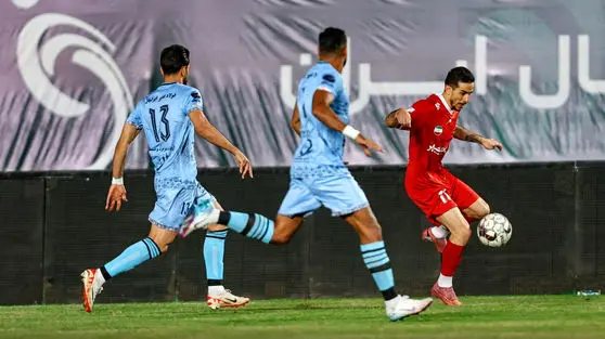 پرسپولیس همه‌چیز را گردن داور و چمن انداخت