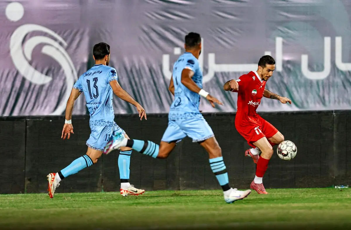 پرسپولیس همهچیز را گردن داور و چمن انداخت
