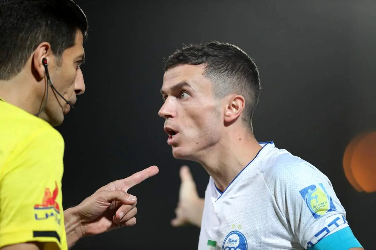 وینگر و ستاره آلبانیایی استقلال به نیمکت تبعید شد