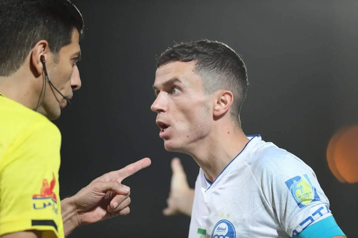 وینگر و ستاره آلبانیایی استقلال به نیمکت تبعید شد
