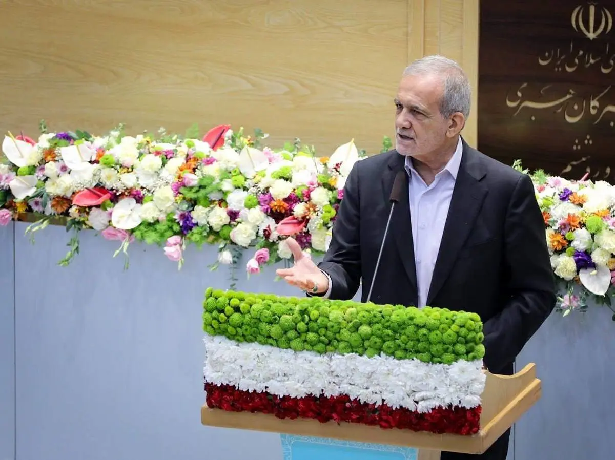 پزشکیان: هیچ وقت حاضر نیستم تصمیمی بگیرم که کشور را دچار بحران کند