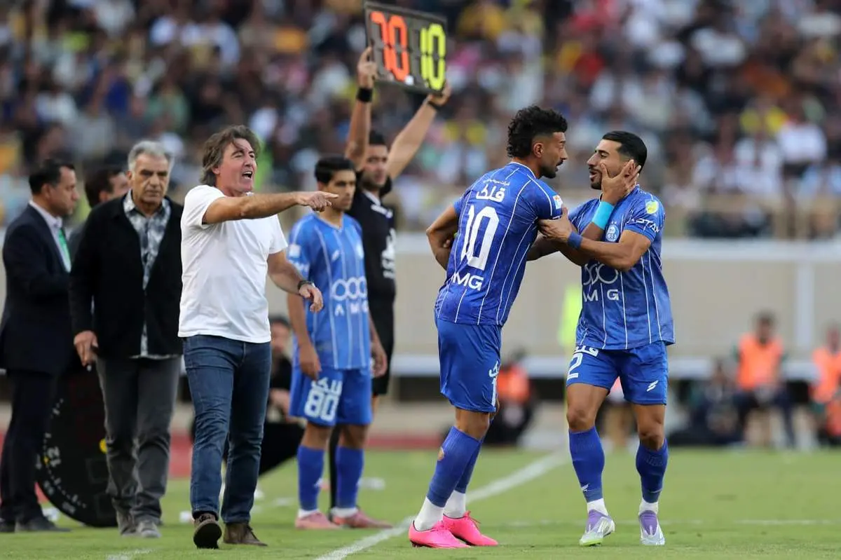 رامین رضاییان در آستانه جدایی از استقلال؟/ خبری که دل هواداران را لرزاند