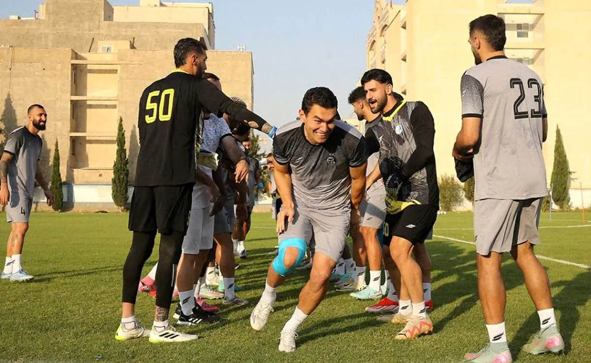 استقلال آماده یک اتفاق خوب شد/ رستم کفش آهنین پوشید