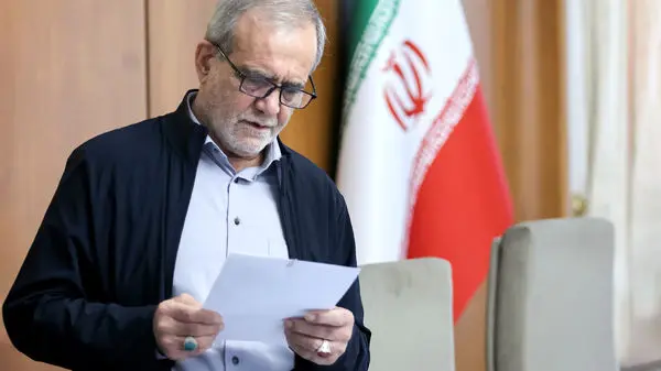 شوک در مجلس: عقب‌نشینی جنجالی پزشکیان!