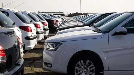 قیمت انواع خودرو امروز یکشنبه ۴ ابان ۱۴۰۴