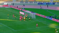 گل اول سپاهان به پرسپولیس با گل به خودی مسعود ریگی