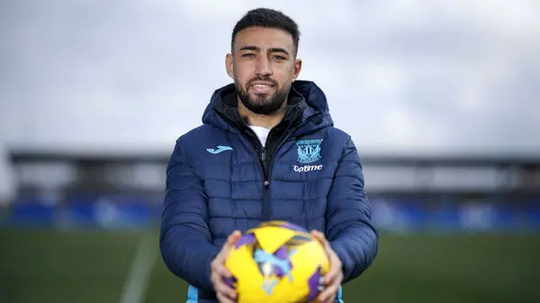 منیر الحدادی نیامده برای پرسپولیس کری خواند: اقدام ویژه بمب استقلال + عکس