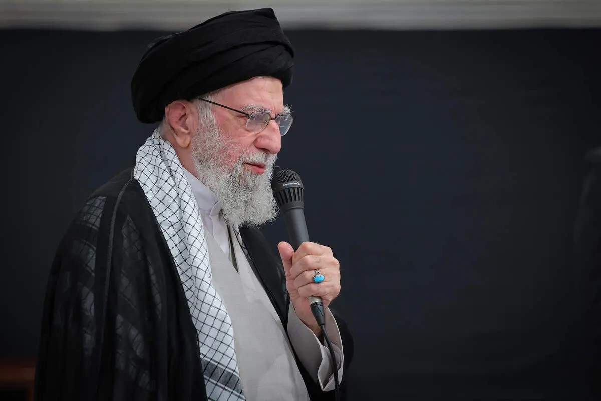 رهبر انقلاب: در جریان جنگ ۱۲ روزه، جمهوری اسلامی استحکام بی‌نظیر پایه‌های نظام و کشور خود را به دنیا نشان داد