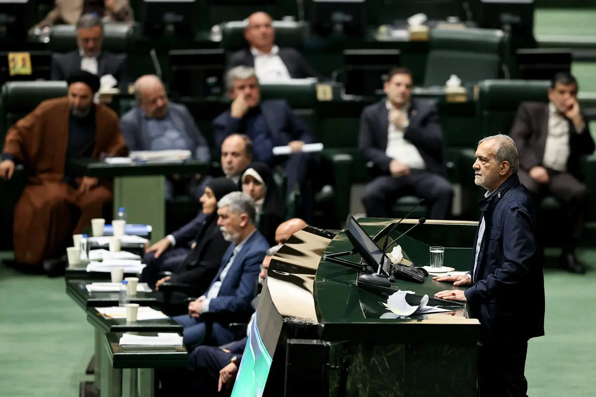 پزشکیان: نمی‌توانیم حکومت کنیم اما مردم گرسنه باشند / همه گناهان برای من نیست، من گناهم را می‌پذیرم