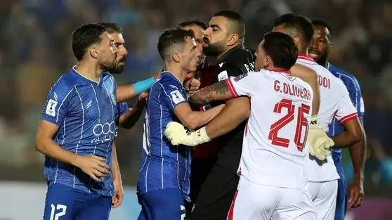 این تصویر حسابی روی اعصاب هواداران استقلال است