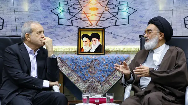 پزشکیان: هیچ وقت حاضر نیستم تصمیمی بگیرم که کشور را دچار بحران کند