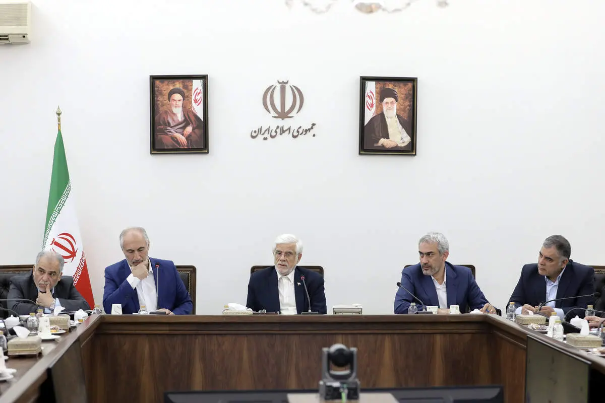 عارف: نظام، دولت و مردم در برابر برنامه سه کشور اروپایی برای بازگشت تحریم‌های شورای امنیت آمادگی کامل را دارند