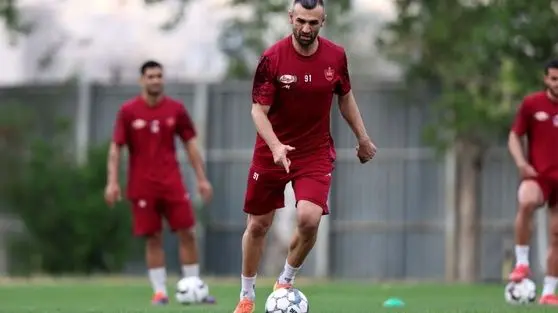 سردار دورسون با هواداران درددل کرد/ این صحبت ها بوی برگشت می دهد