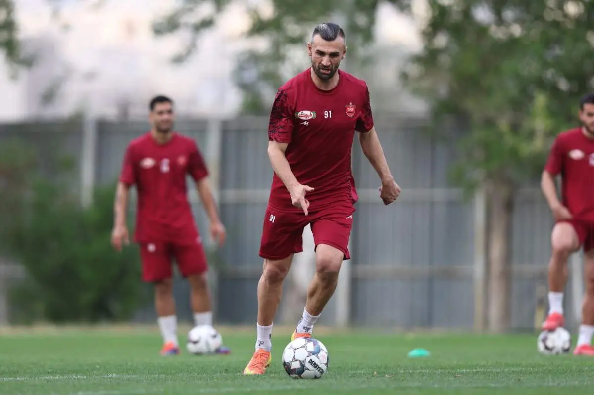 سردار دورسون با هواداران درددل کرد/ این صحبت ها بوی برگشت می دهد