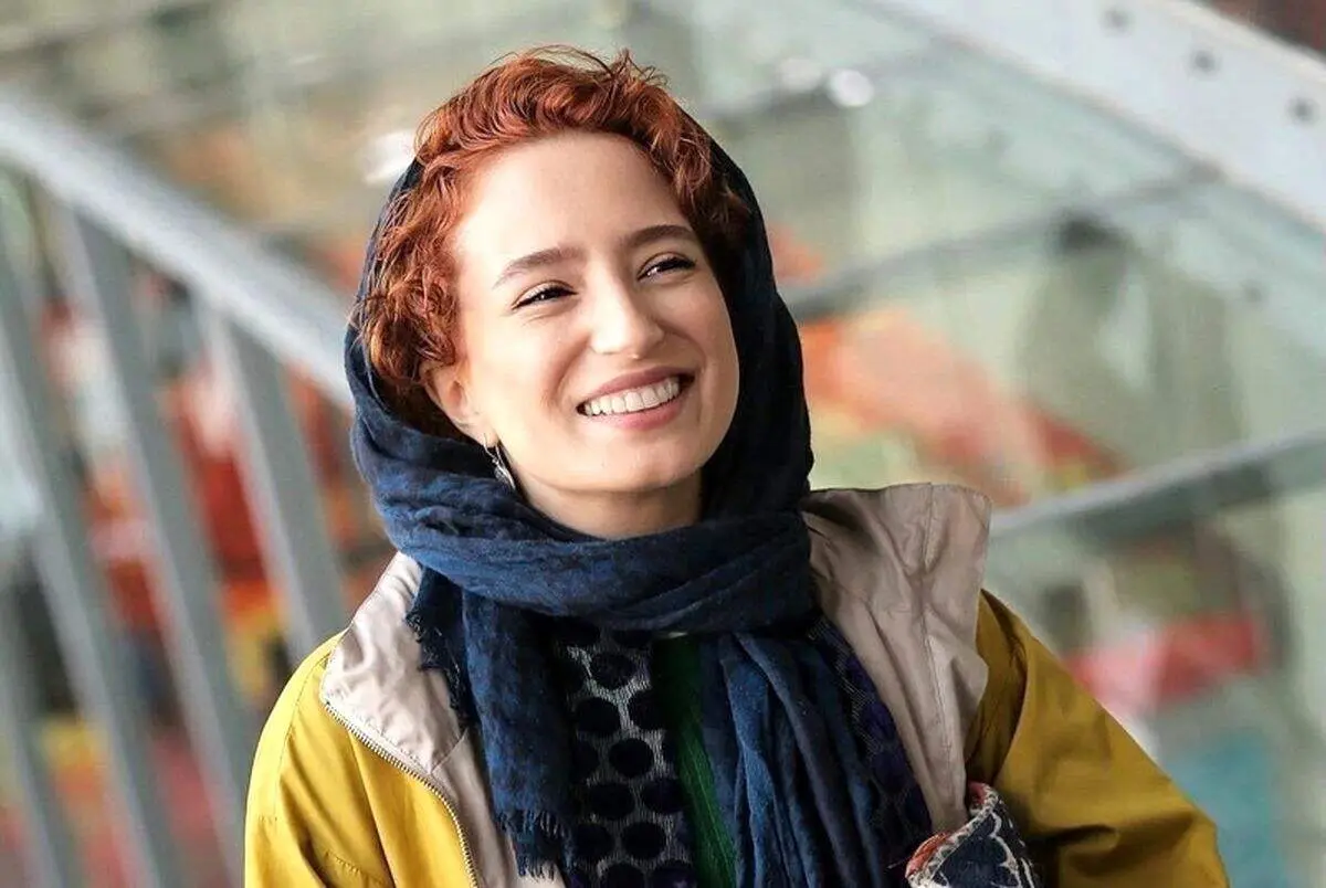 عکسِ صمیمی و دیده‌نشده از نگار جواهریان در آغوش پدرش