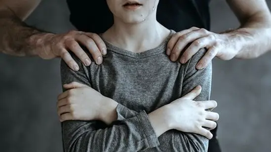 جزئیات تکان‌دهنده از آزار کودک معلول ۷ ساله در کلاردشت