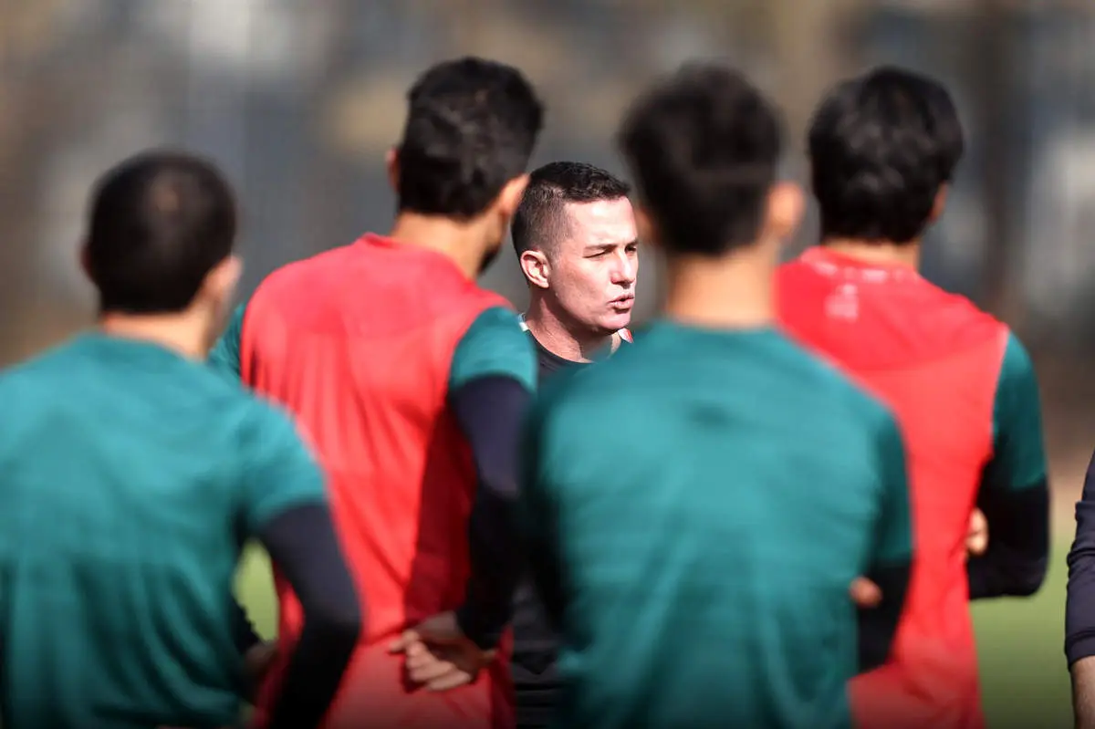 جدیت اوسمار ویرا در رختکن: پچ پج ممنوع!