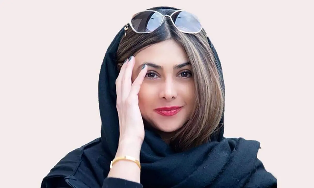 عکس تازه آزاده صمدی با ژستی نامعمول، کاربران تعجب کردند!