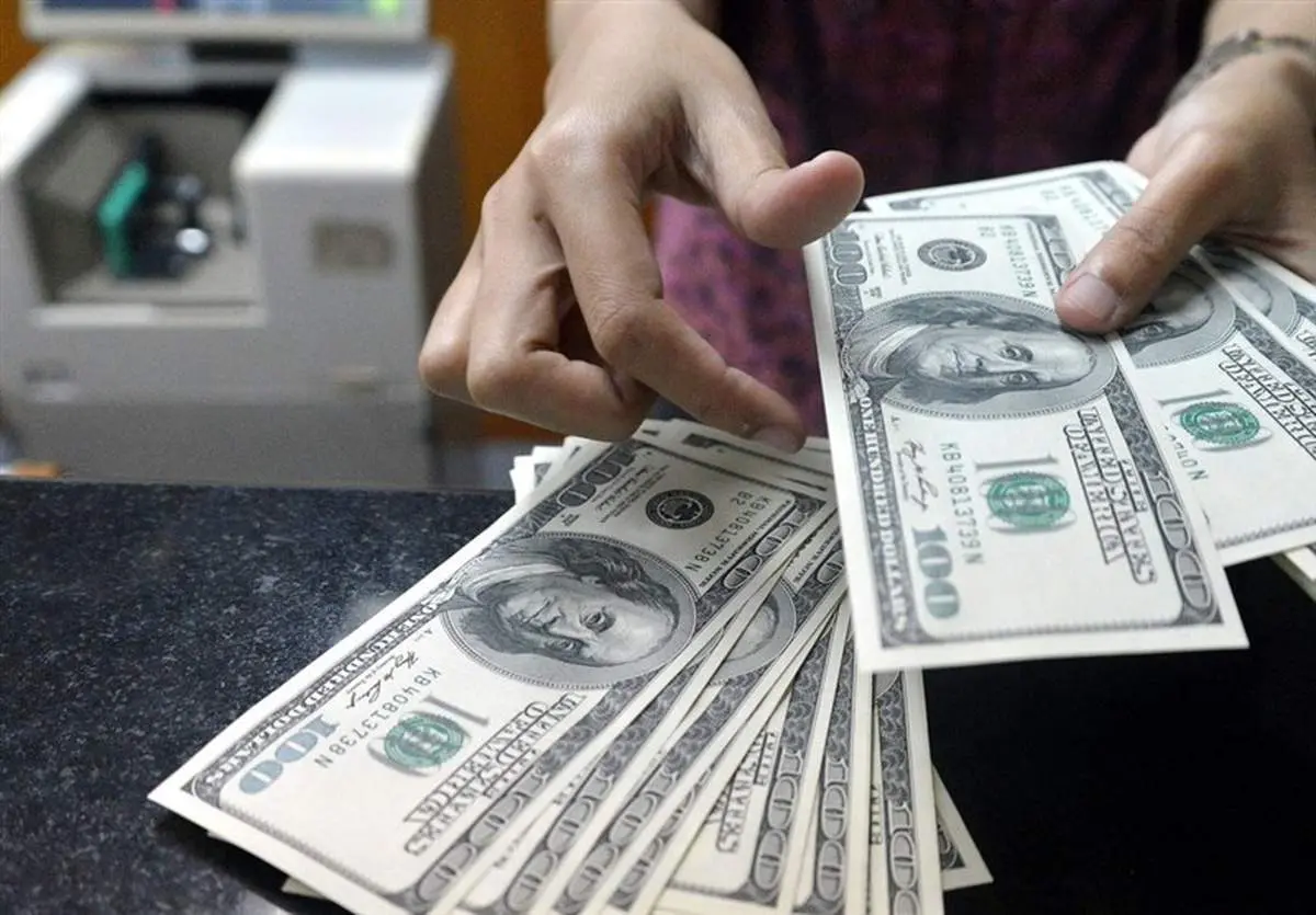 دلار آمریکا در آستانه نوسان یا ثبات؟| بررسی قیمت امروز ۲۱ تیر ۱۴۰۴ و چشم‌انداز فردا