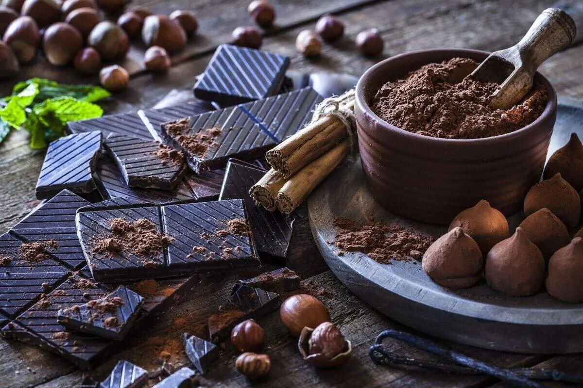 آیا شکلات داغ یک نوشیدنی سالم است؟ | فواید غیرمنتظره برای قلب و خلق‌وخو