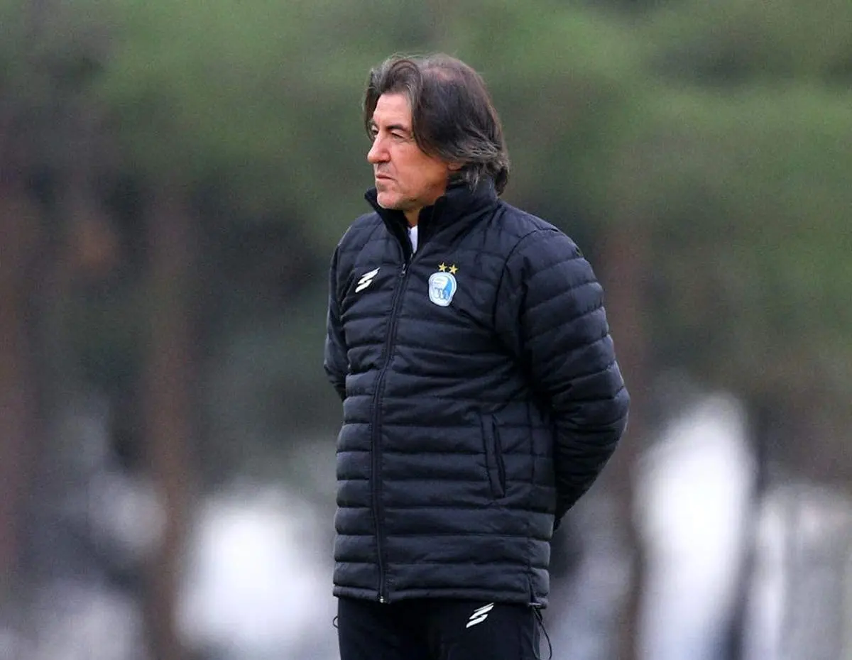 زلزله در باشگاه استقلال/ جلسه برای تعیین تکلیف ساپینتو؟