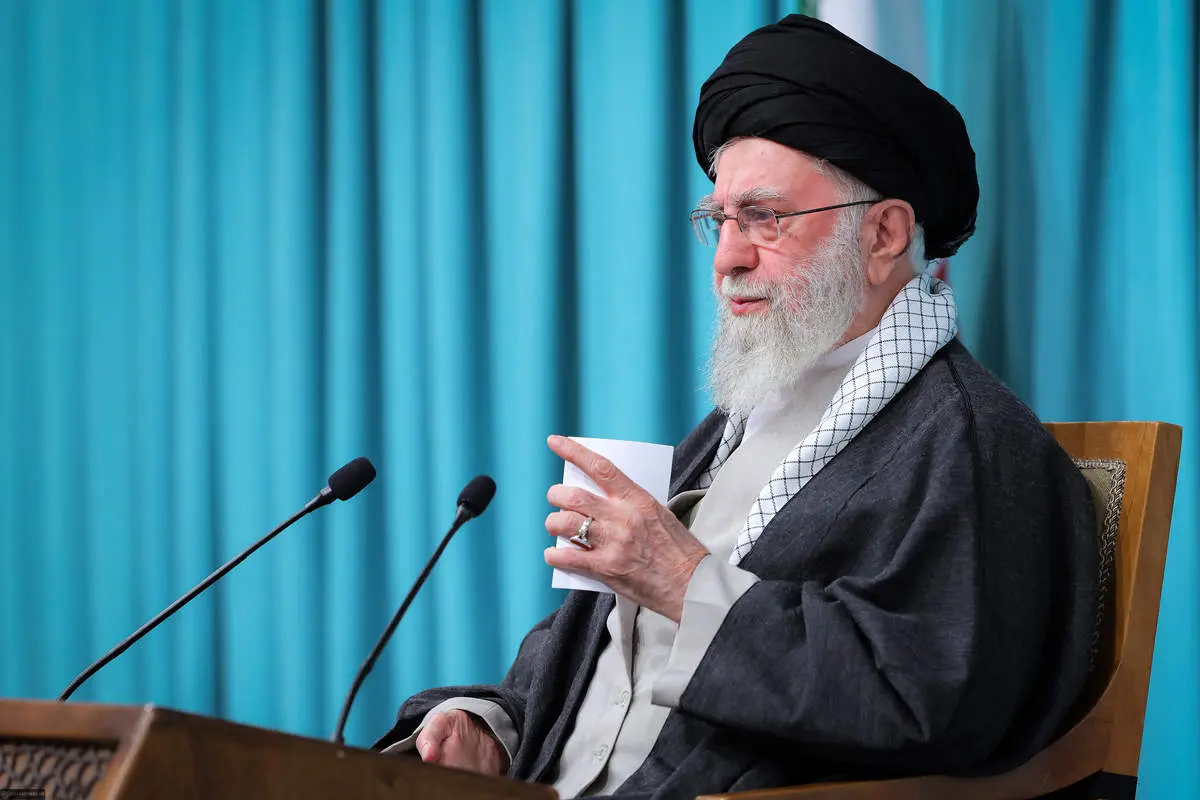 رهبر انقلاب: مذاکره با آمریکا سودی ندارد، بلکه ضررهای بزرگ و جبران‌ناپذیری در پی دارد