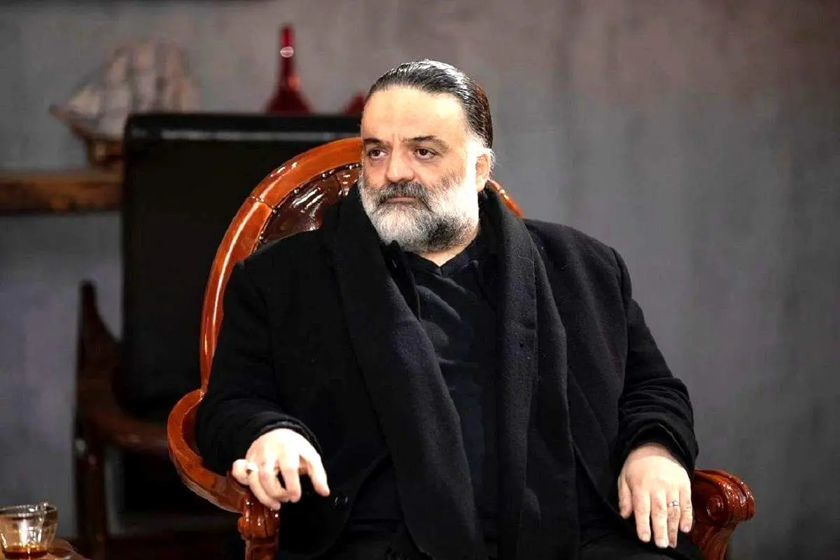 عکس‌هایی از خواننده محبوب از کودکی تا میانسالی